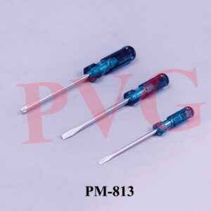 Separate opaque green handle with push in type of blades. Cat. No. No. of Blade 813.01 34 813.02 5 813.03 6 813.04 8